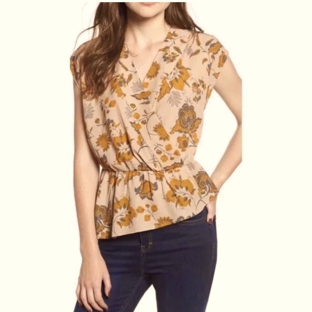 Leith Floral Asymmetrical Top Shortsleeves Blouse Brown elastic Waist Small S